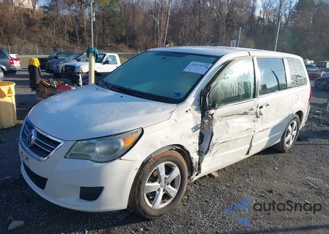2010 Volkswagen Routan Se from USA, damaged, VIN 2V4RW3D16AR174288